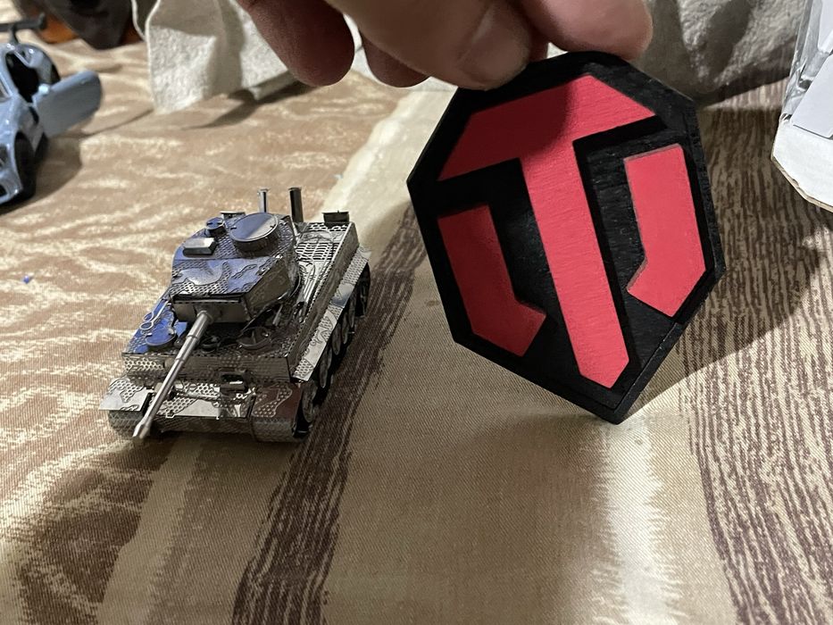 Продается Subaru чехол чехлы chexol chihol машины игрушка самолёт