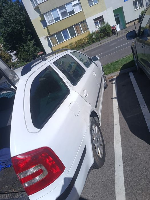 Vând skoda octavia 2