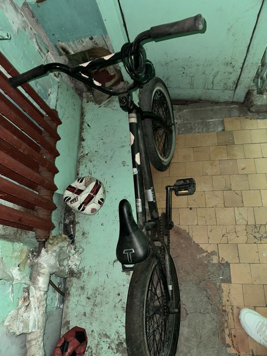 Продам трюковой велосипед BMX