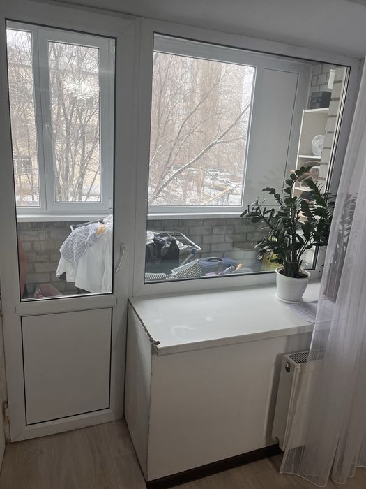 Пластиковое окно с дверью