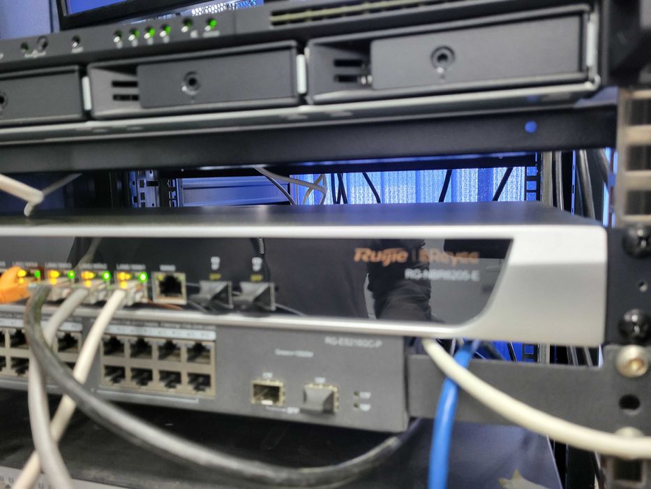 Настройка и установка серверов и NAS | Windows Server, Synology, 1С, B