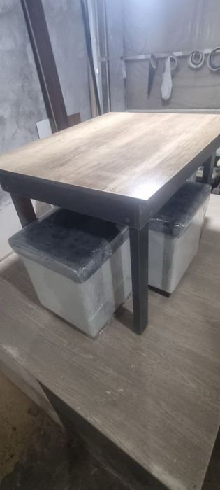 Пуфик и Стол сотилади янги