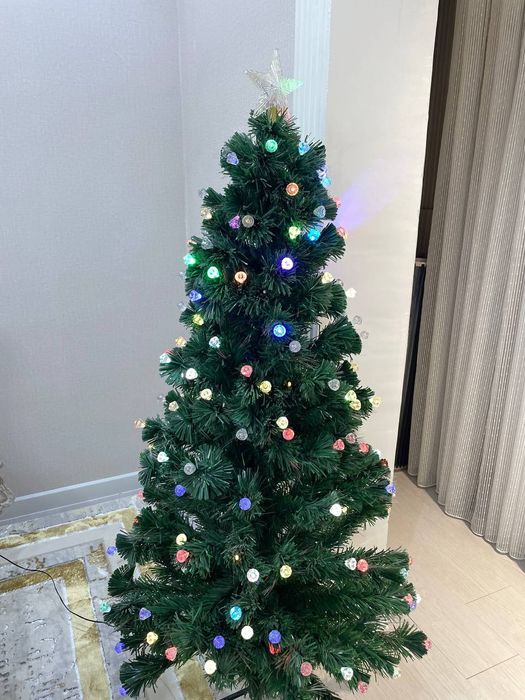 Продается ёлка в хорошем состоянии