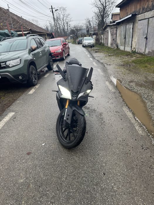 Yamaha YZF R-125 2016