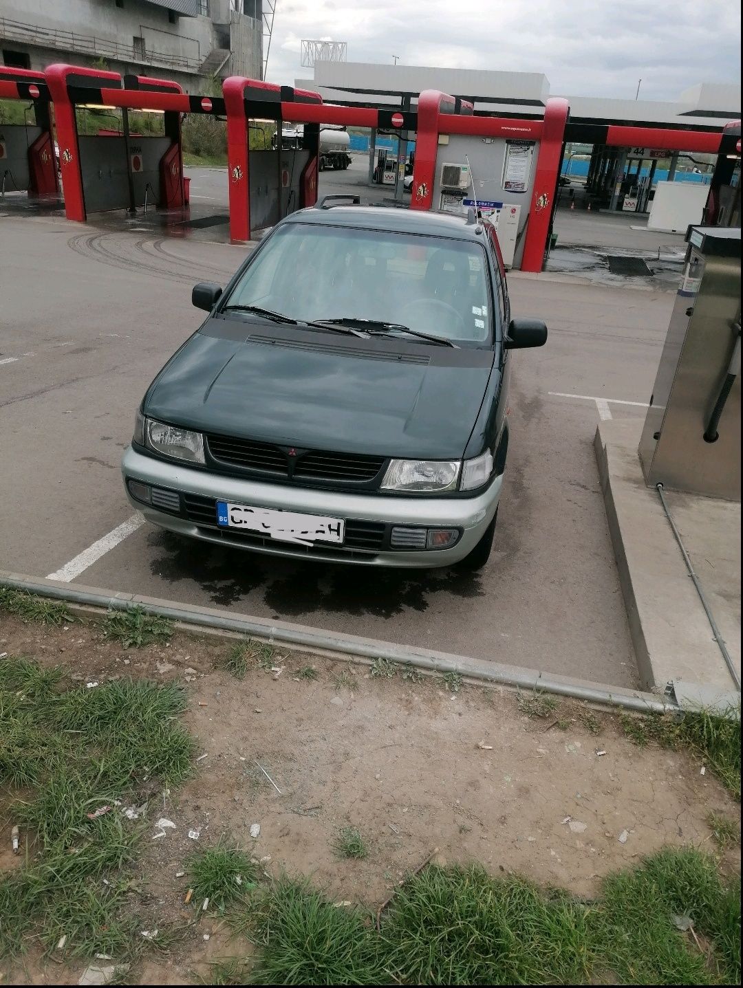 Mitsubishi space runner 1.8 4x4