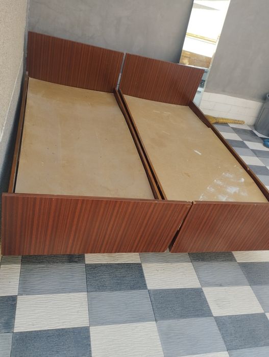 Срочно продам мебель спальный кровать