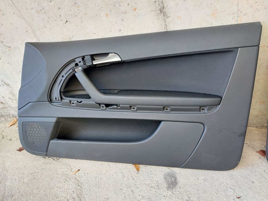 Кори за врати за двуврато Audi A3 8P