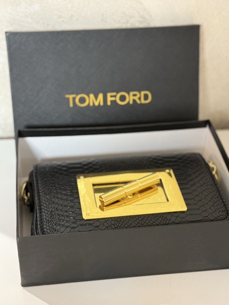 Сумка TOM FORD , шикарная качество 100% , в идеальном состоянии