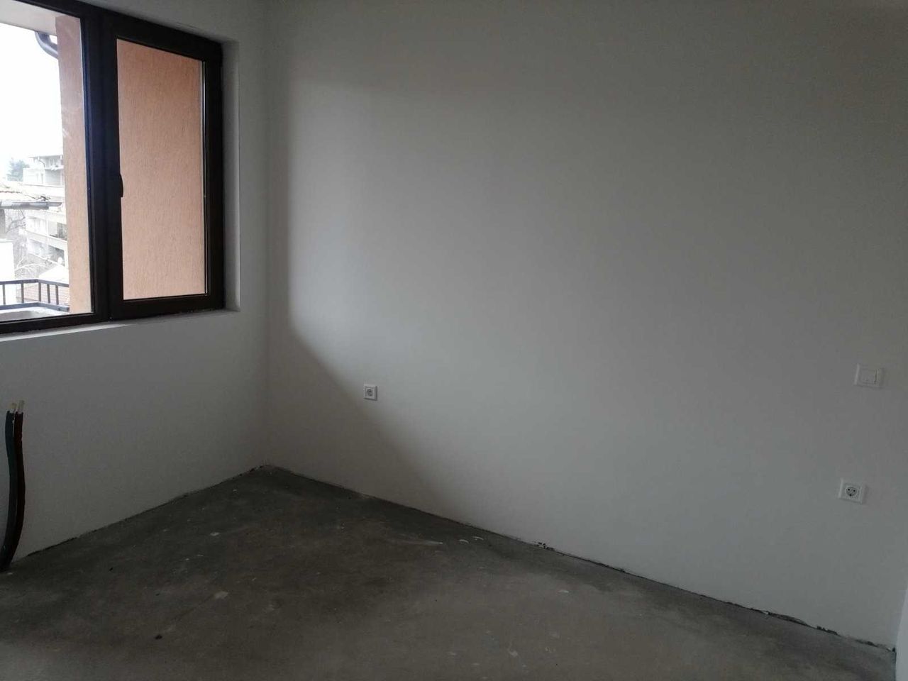 Продава се Двустаен апартамент в Търговище, Изток 1 - 65 кв.м за 1059 €/кв.м - Снимка #2