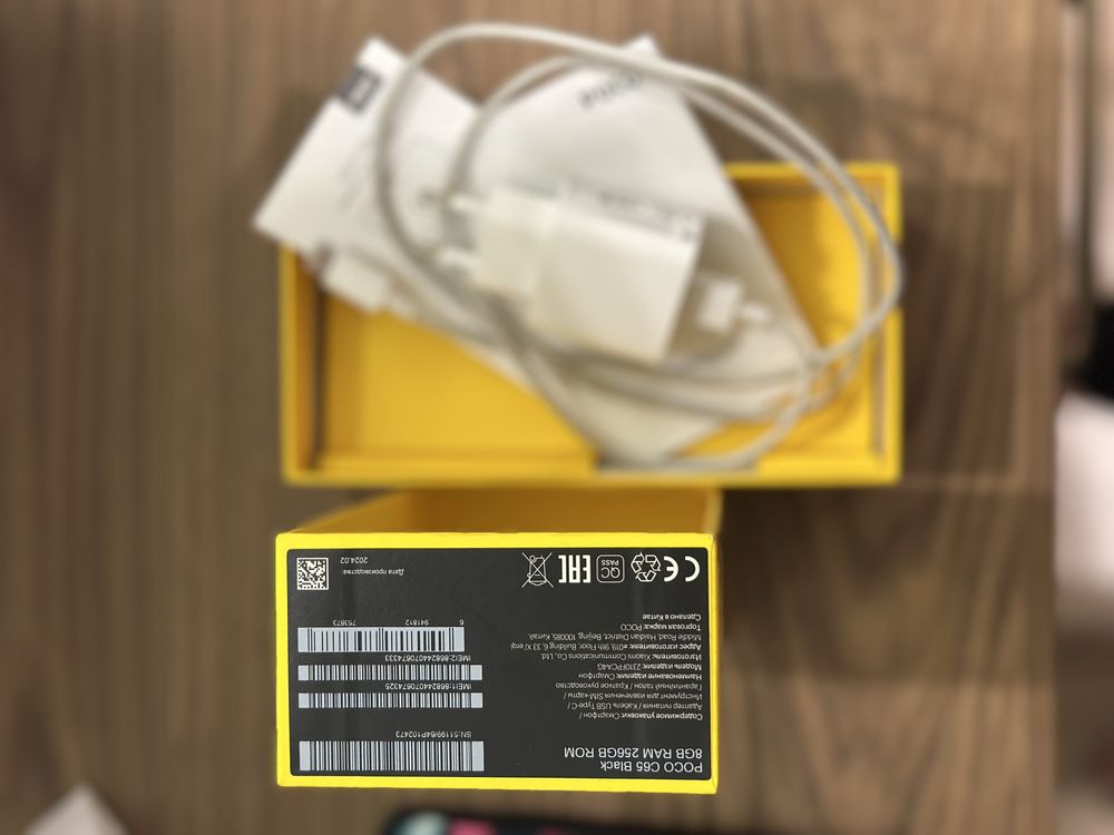 Телефон poco c65 256gb