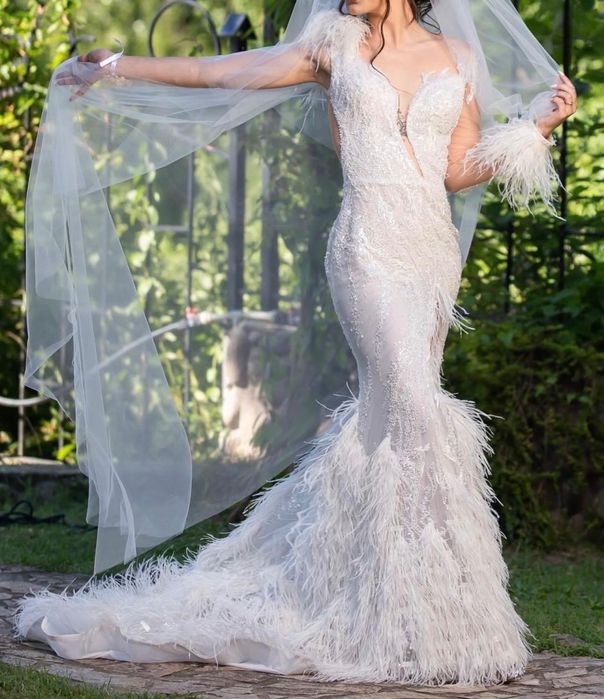 Дизайнерска сватбена рокля Hristo Chuchev