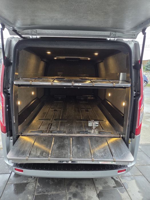Ford transit custom dric funerar mortuar cu 4 locuri sicrie