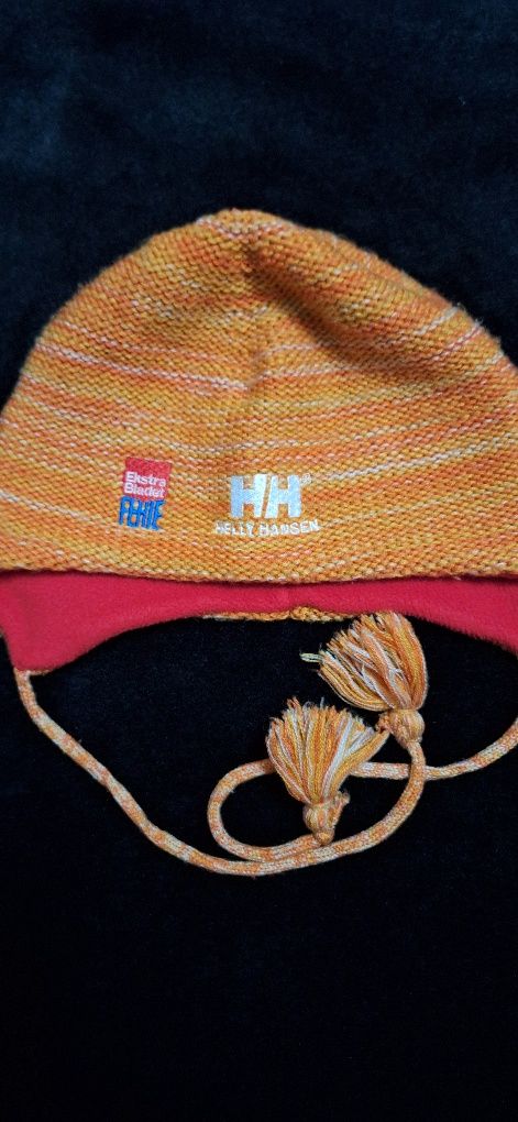 Зимно яке The North Face-M, панталон Crivit-S, шапка Helly Hansen