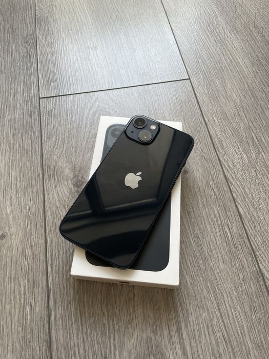 iPhone 13 128Gb в отличном состоянии