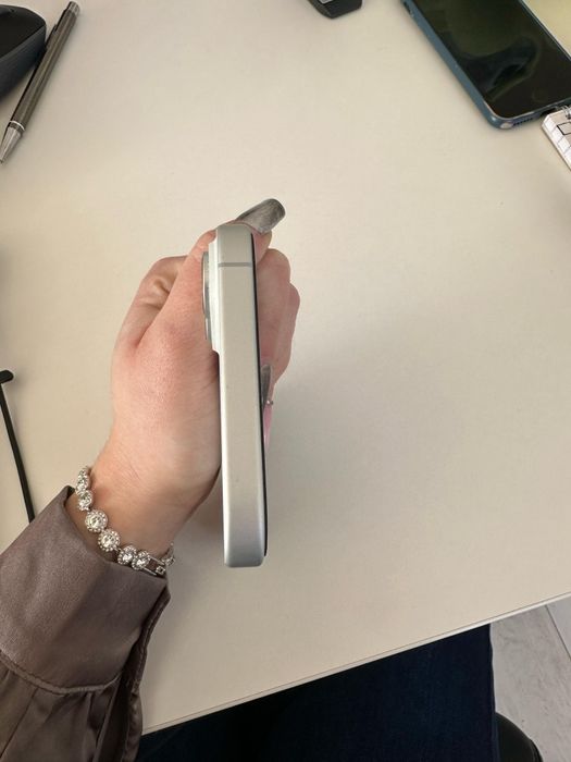 iPhone 16 Plus / + Full box / Impecabil