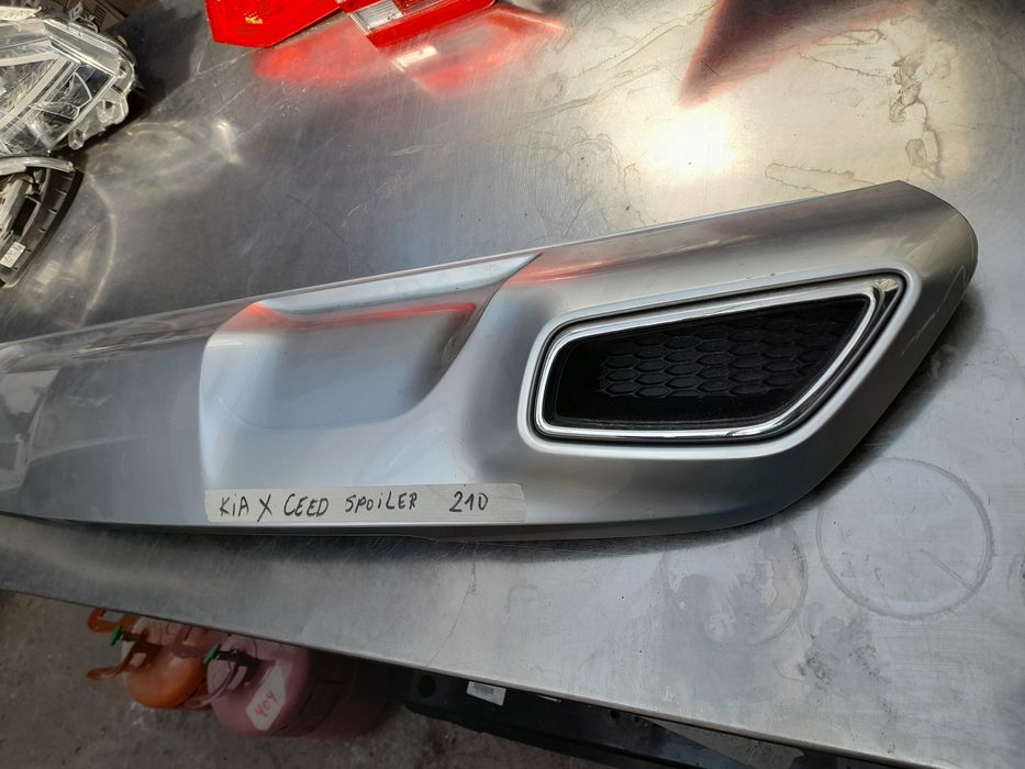Броня задна  Спойлер киа Xсед Kia Xceed 100лв
