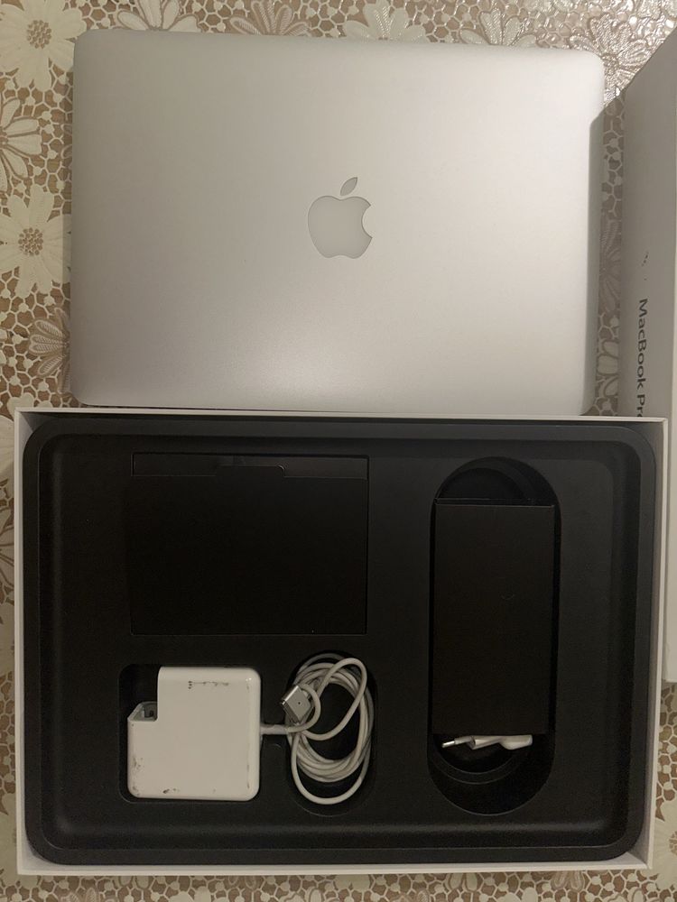 Macbook pro 13.3 Retina 256GB SSD 2015