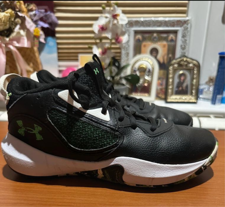 Adidași  băieți mărimea 38