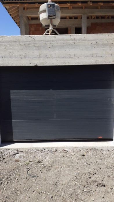 Usi de garaj panouri Elvețiene Tecsedo