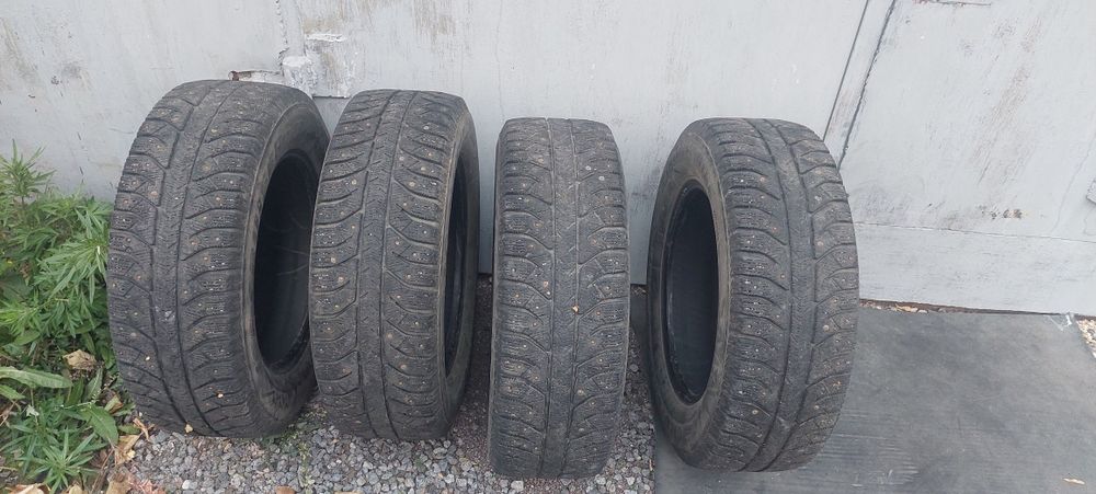 Продам зимние шины