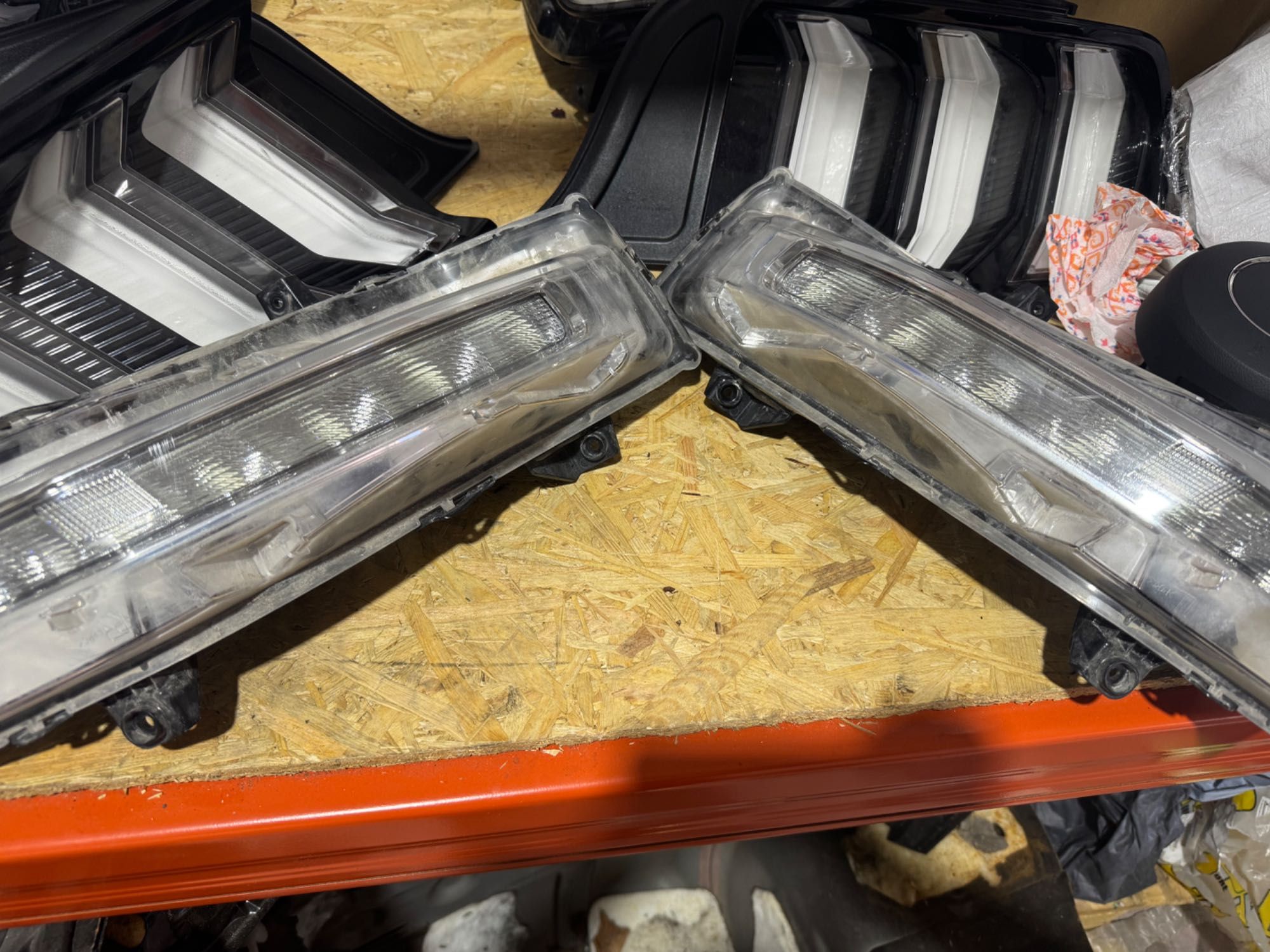 OEM  Европейски стопове,Капак , Еърбег  Ford mustang 18-23