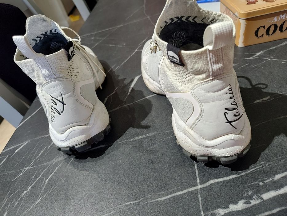 Nike talaria, model rar, cu micile defecte vizuale ce se vad în poze