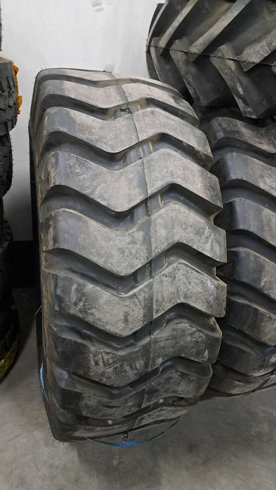 23.5-25 AEOLUS (фронталный погрузчик 3 куба)