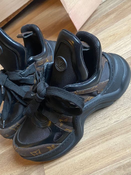 LOUIS VUITTON Дамски 37 размер