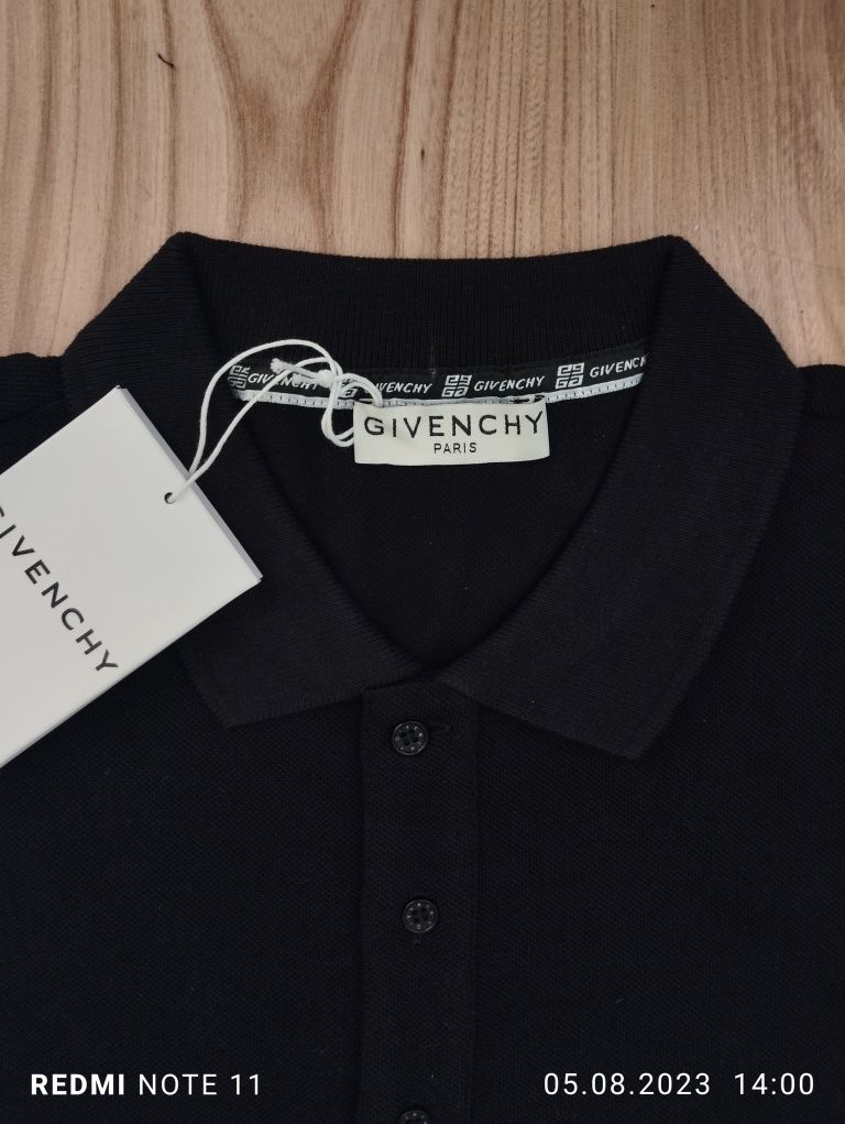 Тениска Givenchy, запазена !