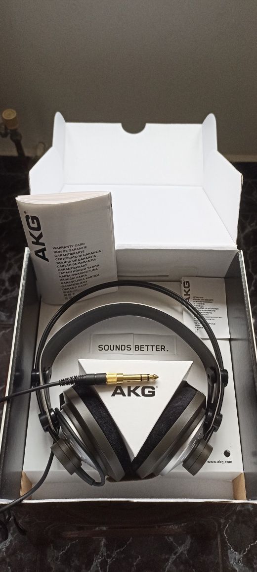 Casti profesionale de studio AKG K142 HD (by HARMAN) noi, la cutie