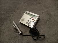 Walkman Sony Minidisc MD Recorder MZ-R70 Mini Disc RM-MC11EL
