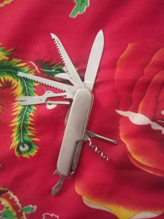 Мультитул в хорошем состоянии