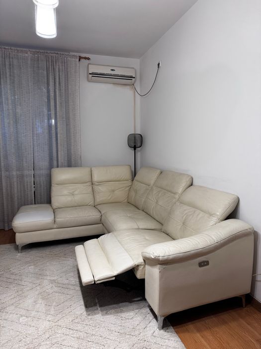 Canapea din piele bej