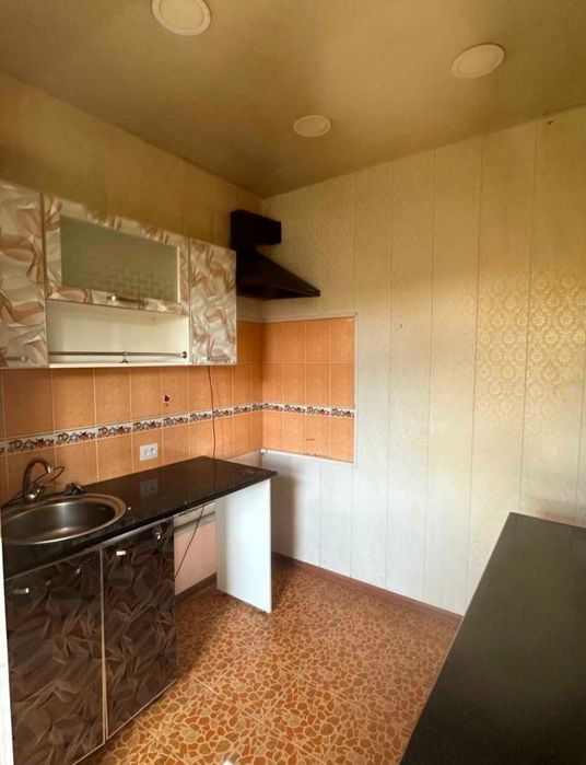 Юнусабад 15 квартал. Продается квартира 4/4/4