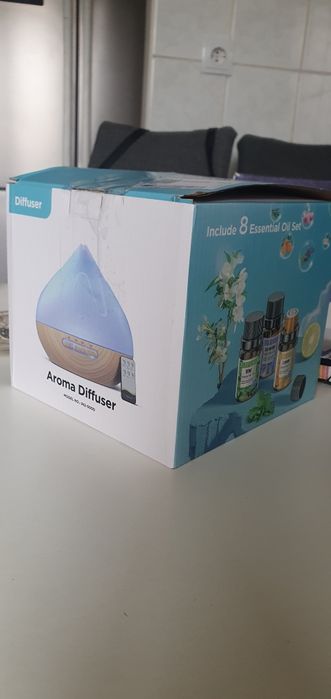 Difuzor aromaterapie /14 culori/8 uleiuri esentiale