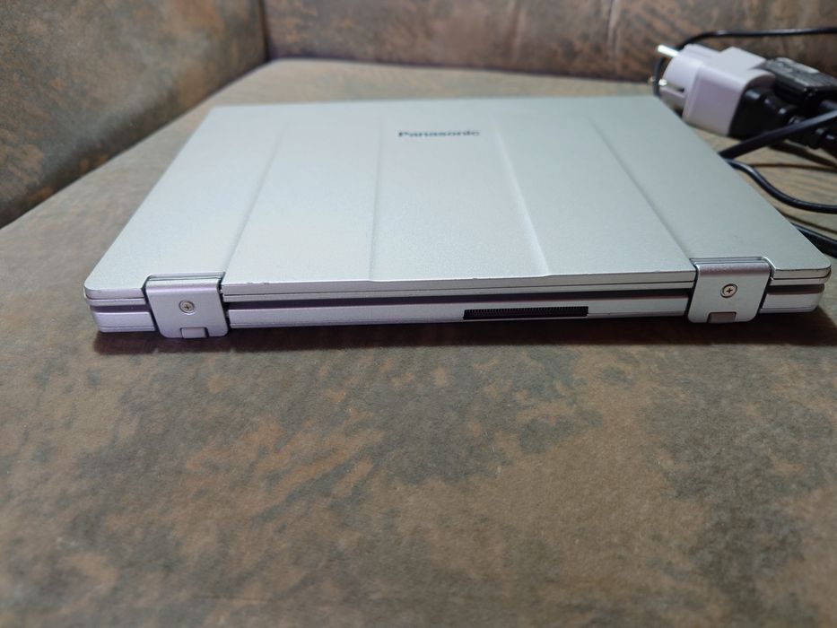 Laptop Panasonic RZ6 I5 7Y57 diagnoze auto touch 8gb ram ssd 128