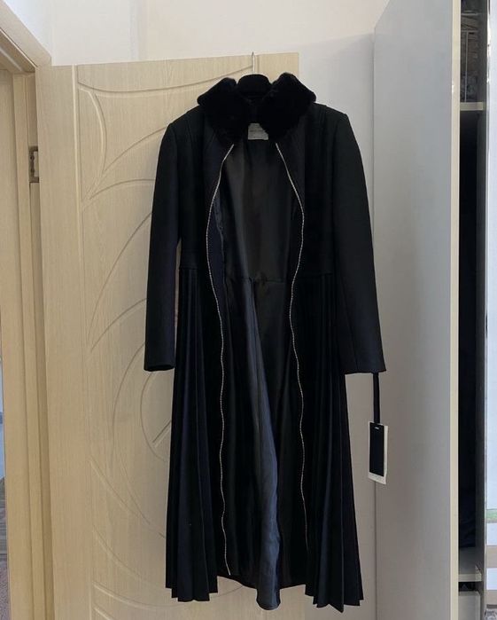 Продам пальто ИТАЛИЯ