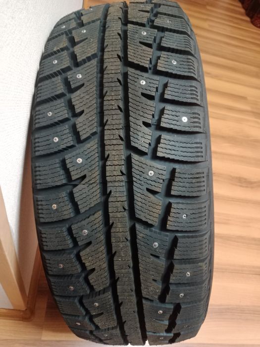 Резина зимняя 19