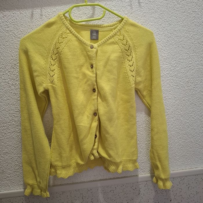 Продавам жилетки и блузи на Zara,H&M, Lindex