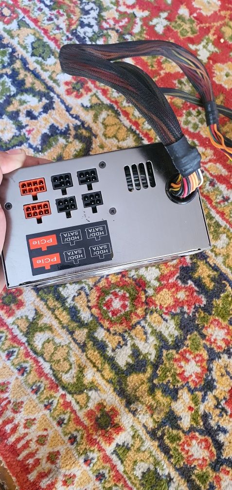 Продам блок питание Hunkey 550 w jumper