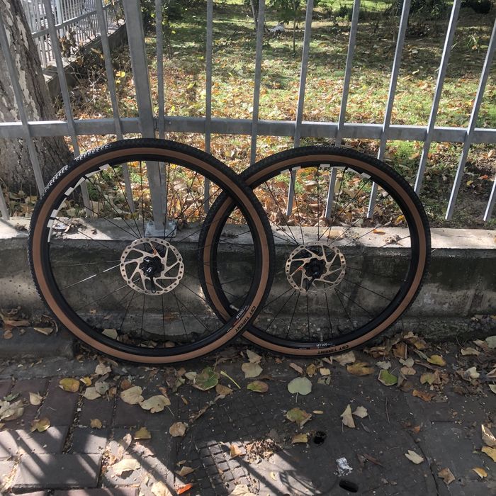 Set roti Shimano 29' gravel , mtb (anvelope si discuri incluse)