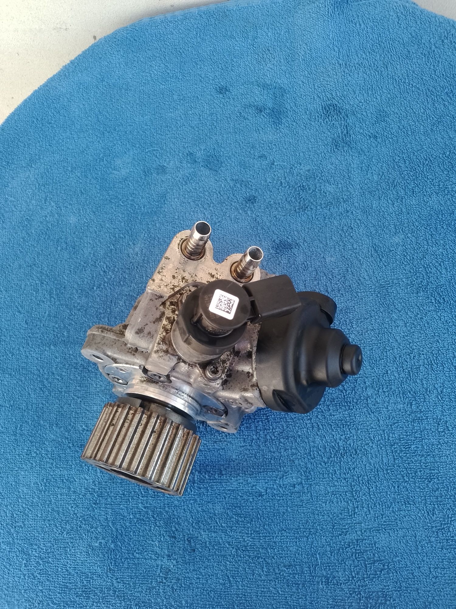 Pompa înaltă presiune Audi A4 B8 2.0 TDi CAGA 03L130755
