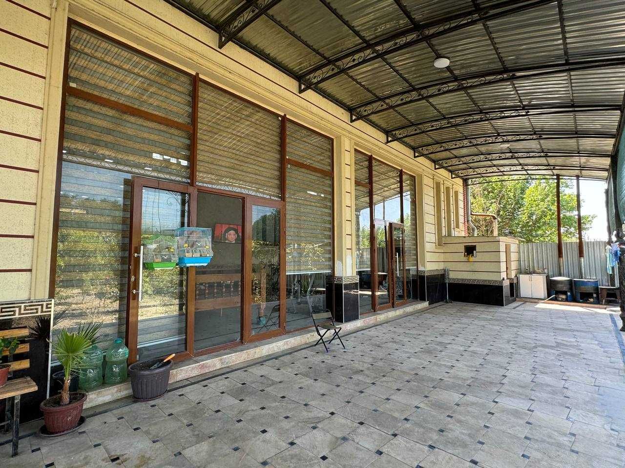 Tayyor 12 sotiqli hovli sotiladi.