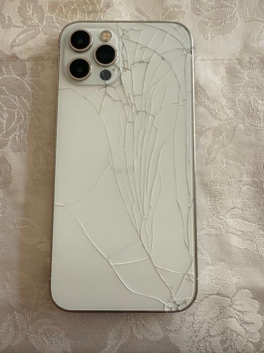 Iphone 12 pro cu defecte reparbile