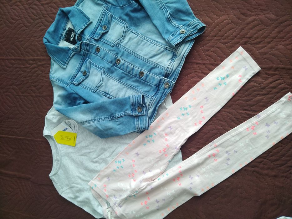 Лот за момиче р. 122 и 128