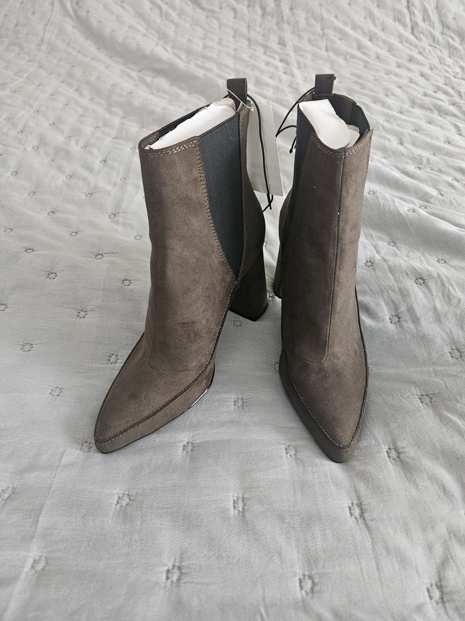 Botine H&M masura 39