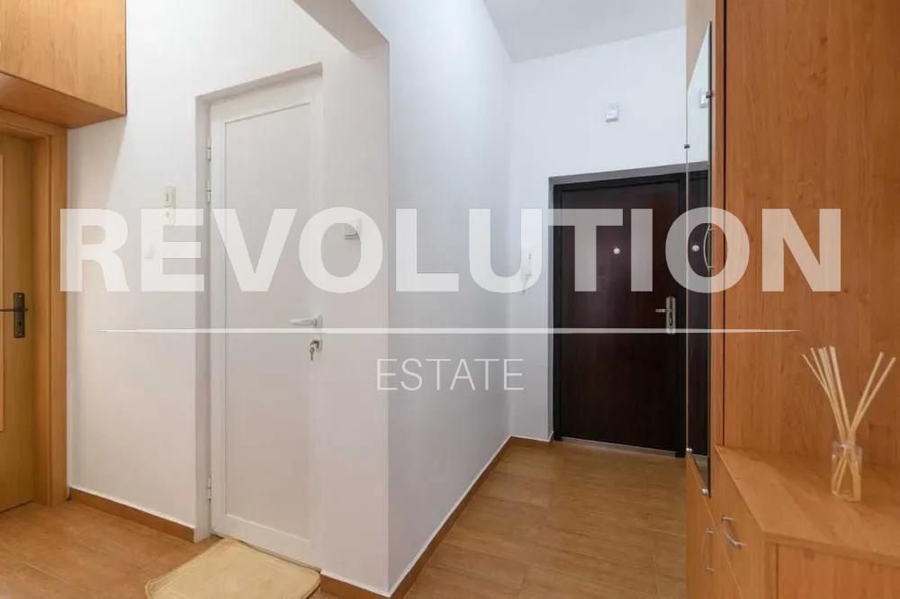 Двустаен апартамент в района на Гръцка махала!