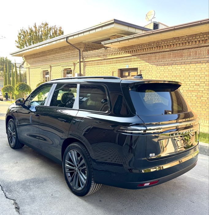 Leapmotor C-16 Hybrid 2026 restyling model