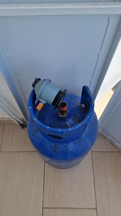 Газова бутилка с винтил