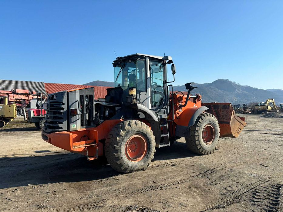 Dezmembrez incarcator frontal vola Hitachi ZW180 , 2009